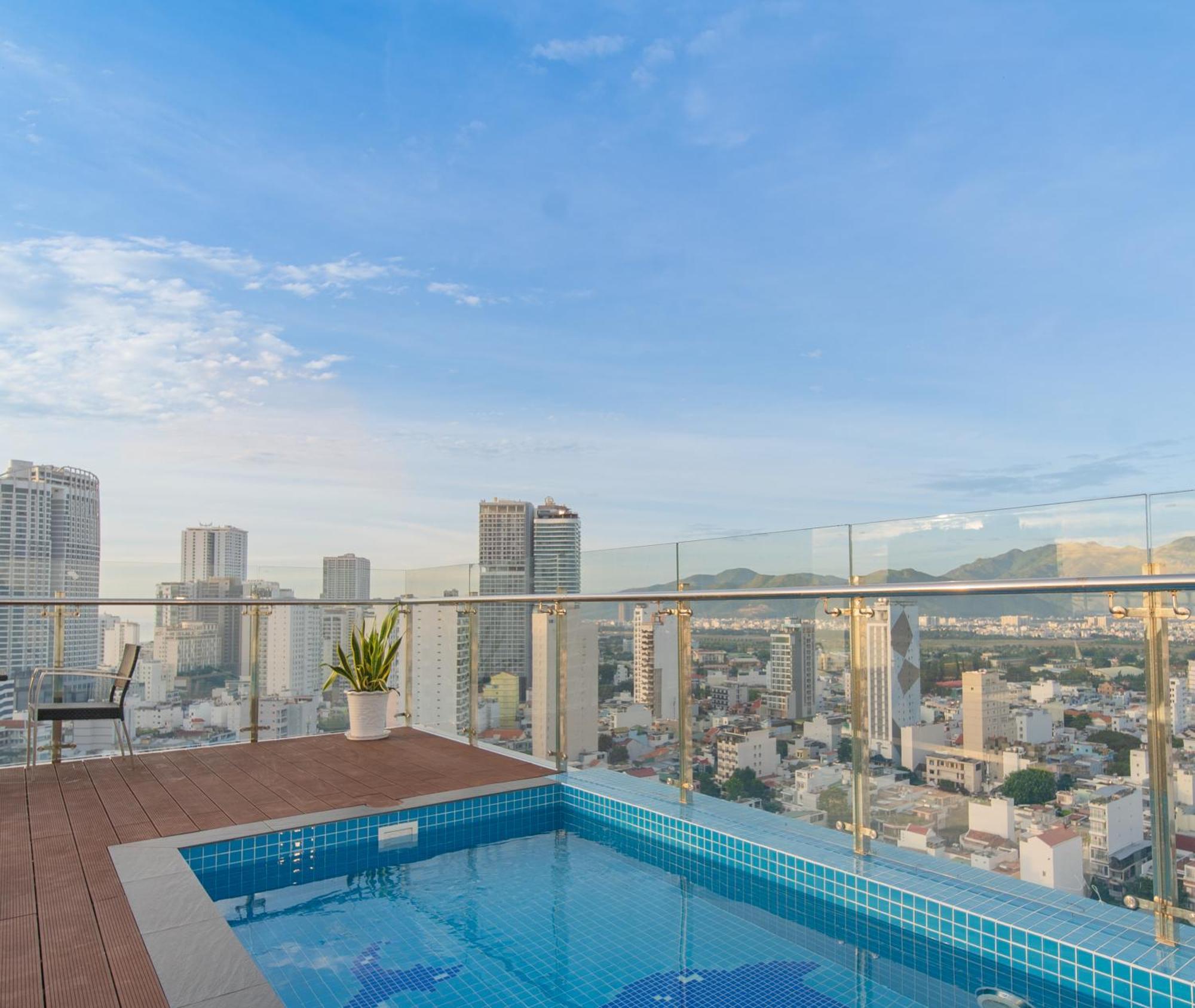 Goldcoast Hotel Nha Trang Exteriör bild