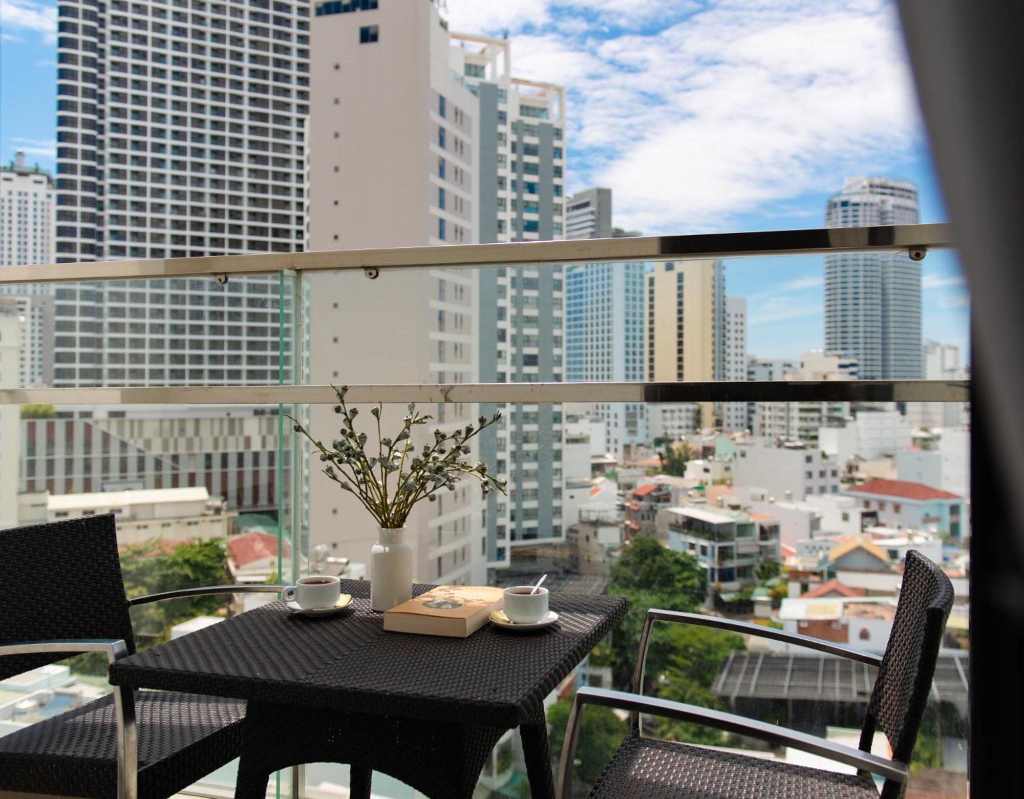 Goldcoast Hotel Nha Trang Exteriör bild